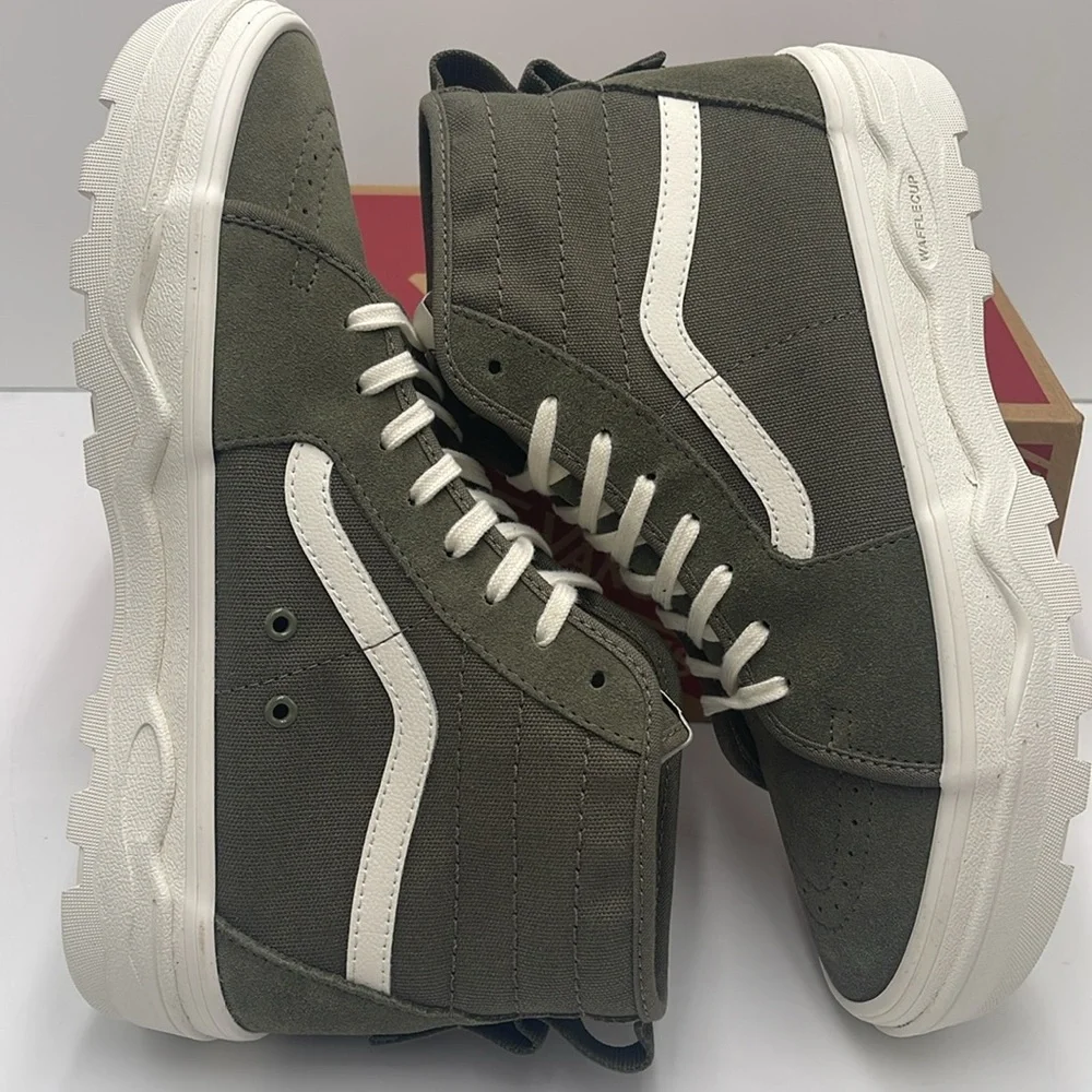 Vans WMNS Sentry Sk8-Hi Kalamata
VN0A5KY5BXV Sneakers - Picture 11 of 16
